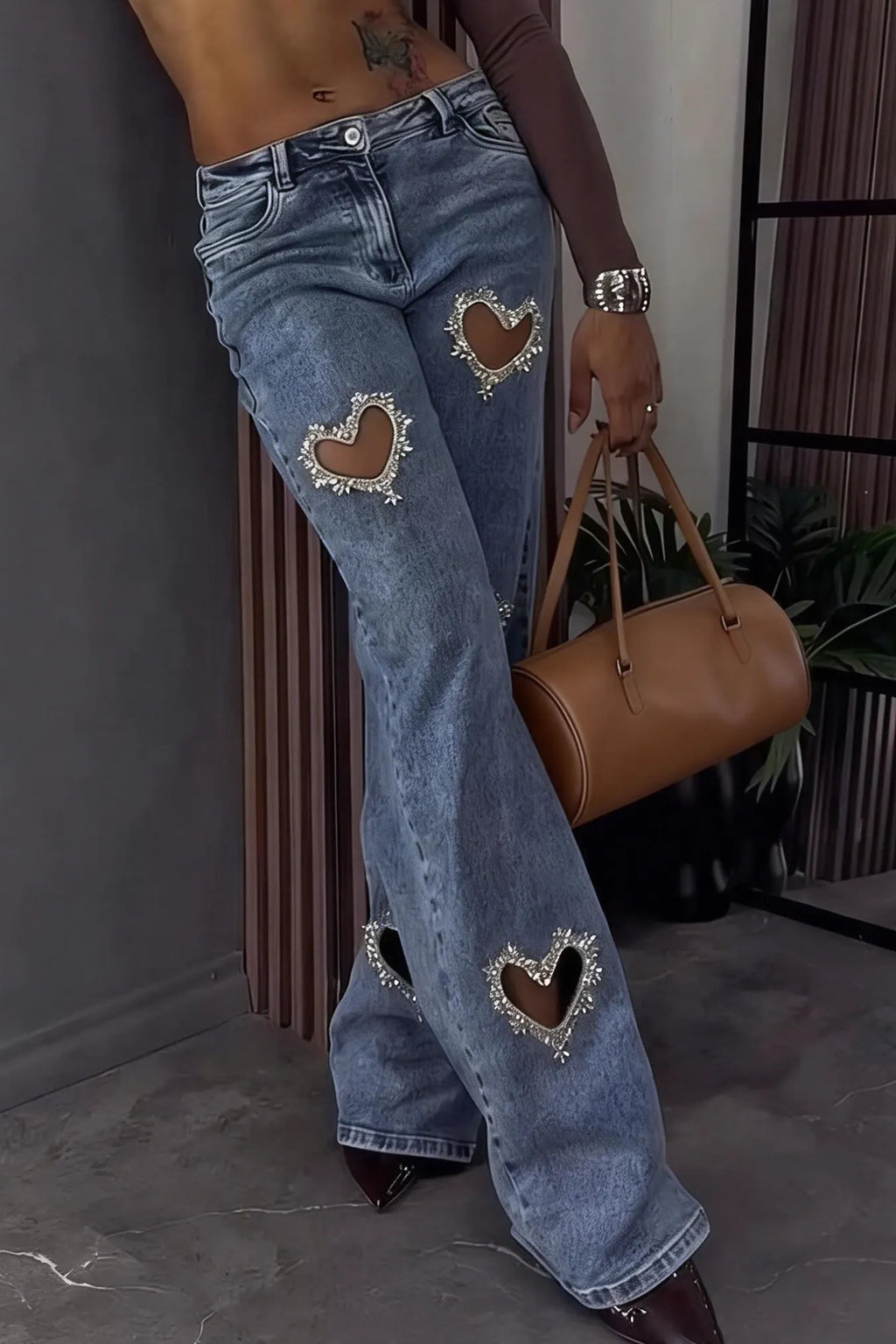 Women's Fashion Heart-shaped Rhinestone Cut-out Washed Jeans