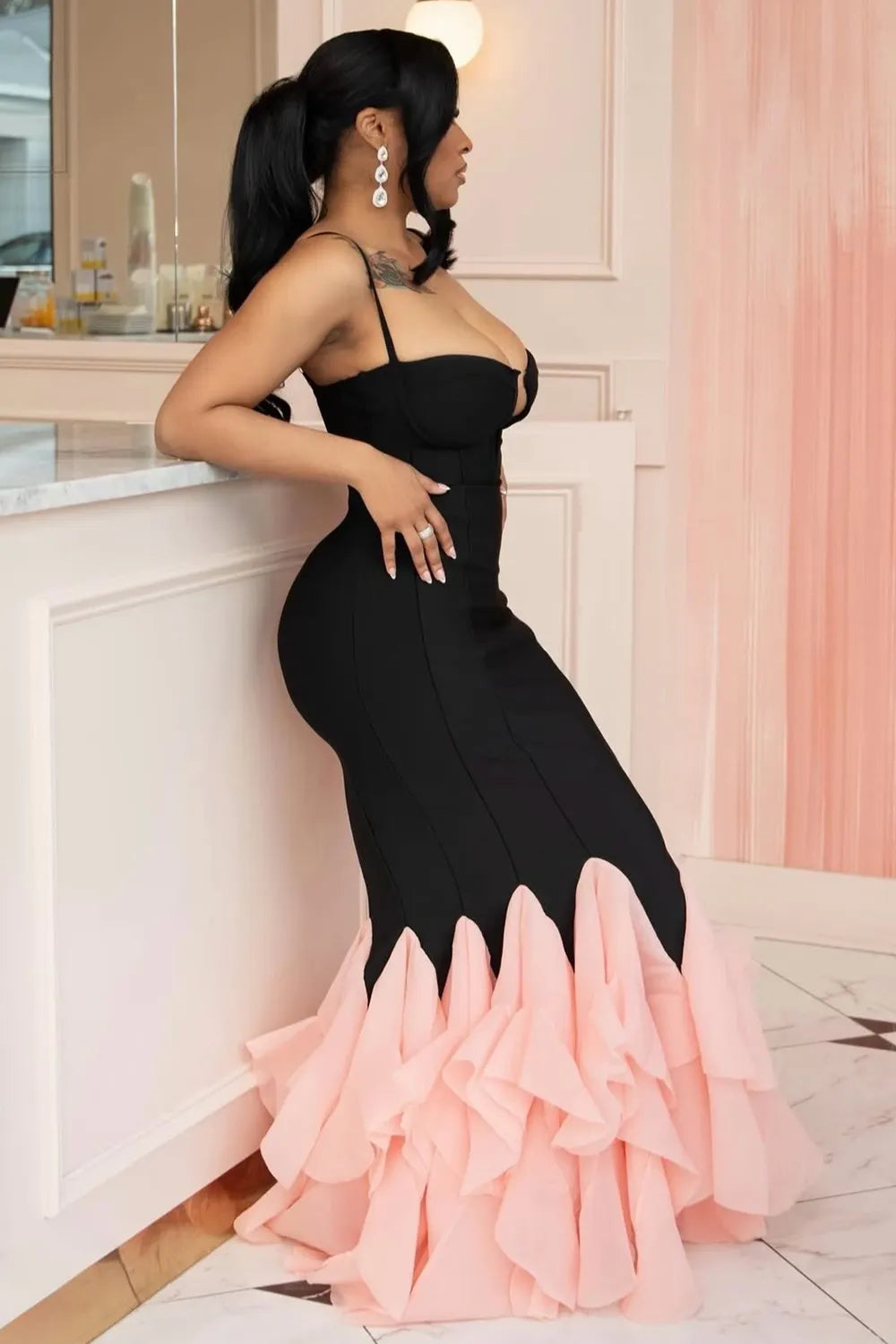 Spaghetti Strap Colorblock Ruffle Mermaid Maxi Dresses-Black [Pre Order]