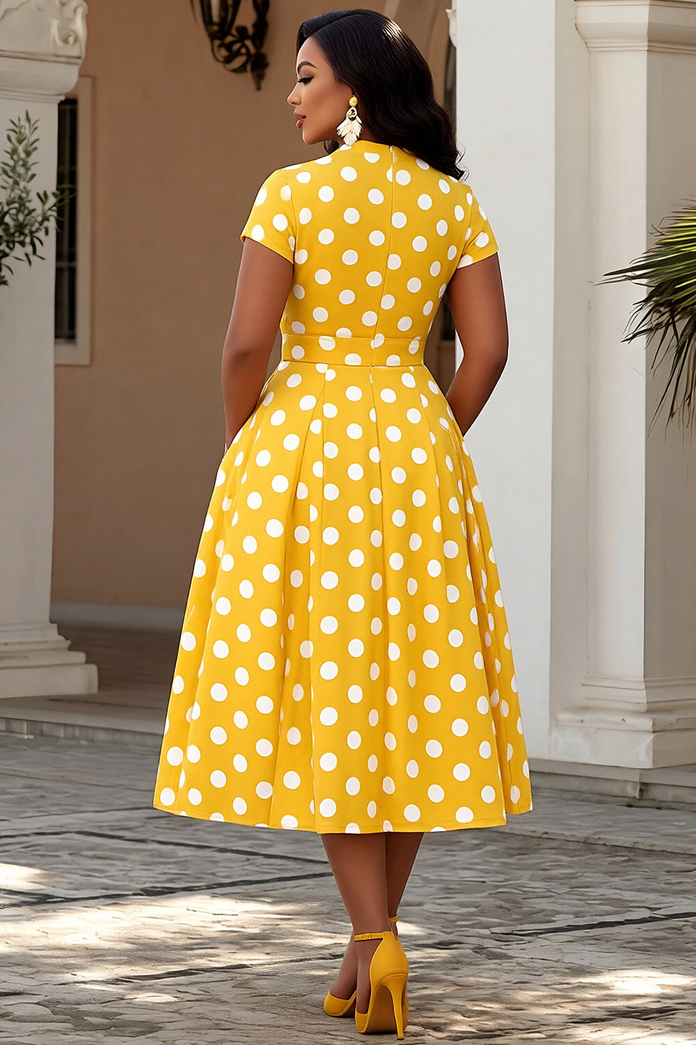 Vacation Yellow Polka Dot Round Neck Short Sleeve Pocket Pleated Midi Dresses
