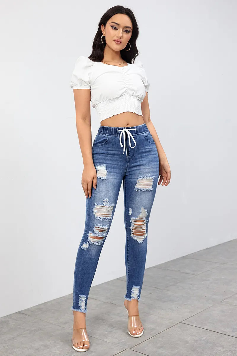 Women‘s Drawstring Waist Slim Fit Destroyed Jeans