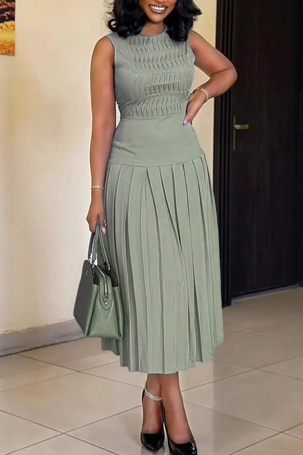 Round Neck Sleeveless Pleated Solid Color A-Line Formal Maxi Dresses-Blue